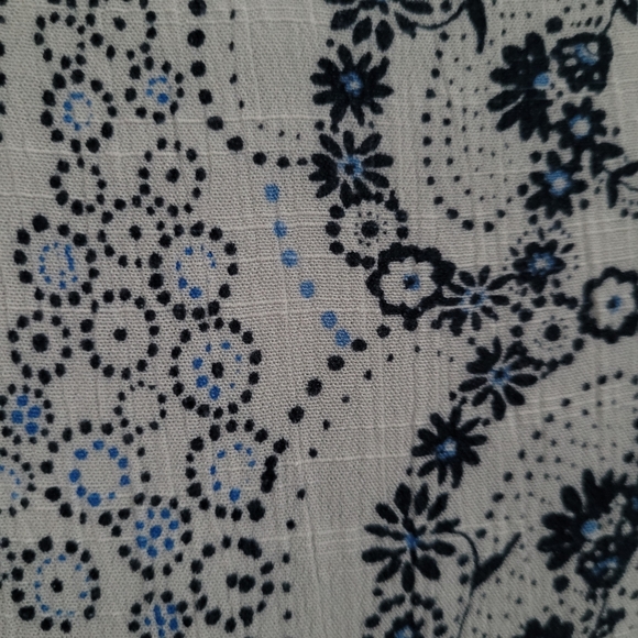 3/4 sleeve blouse - Picture 3 of 4